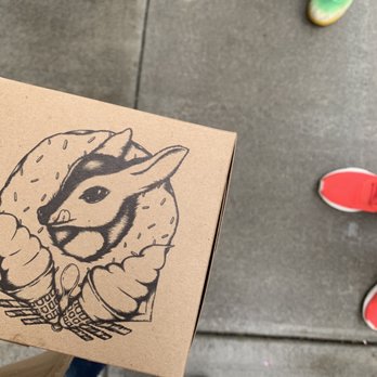 Doe Donuts - Cute logo box - Donuts Near Me - Portland, Oregon