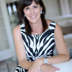 Art Del Rey Realty - Kim Collins-agent with our firm
