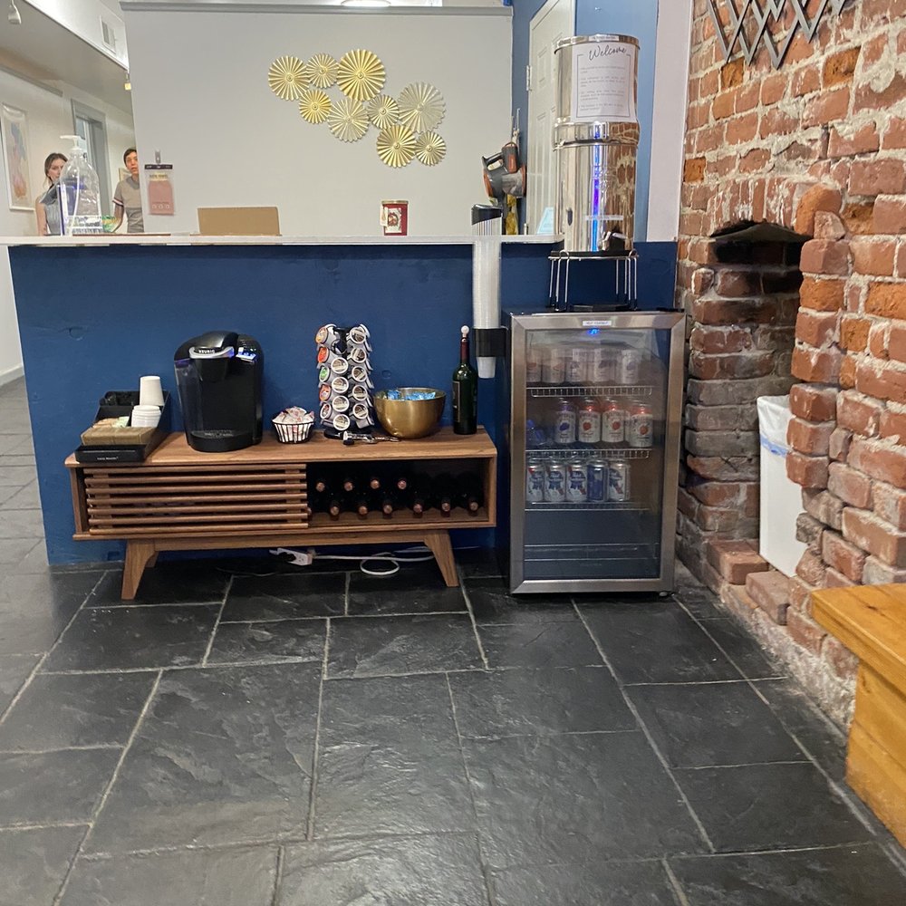 reWAXation - Waiting area - Sugaring Near Me - San Francisco, California reWAXation - Waiting area - Sugaring Near Me - San Francisco, California