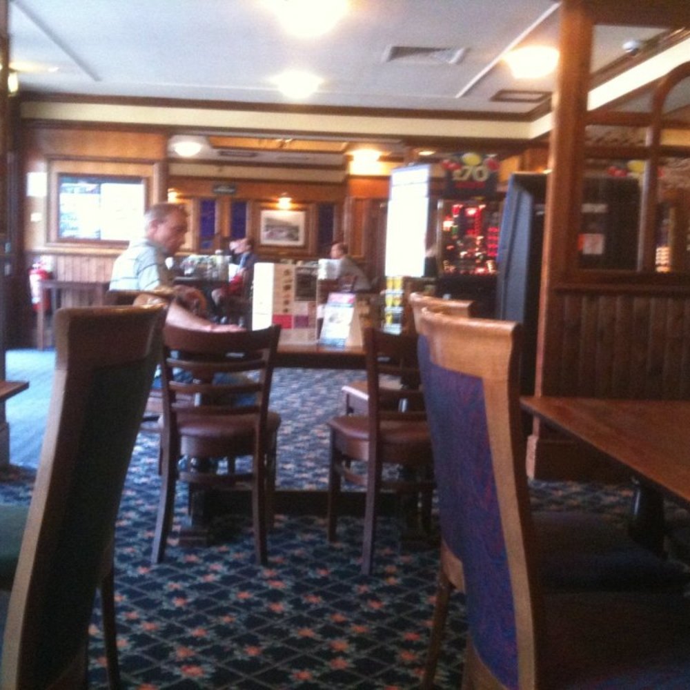 The Hope Tap - Front dining area - Pubs Near Me - Reading, RDG The Hope Tap - Front dining area - Pubs Near Me - Reading, RDG