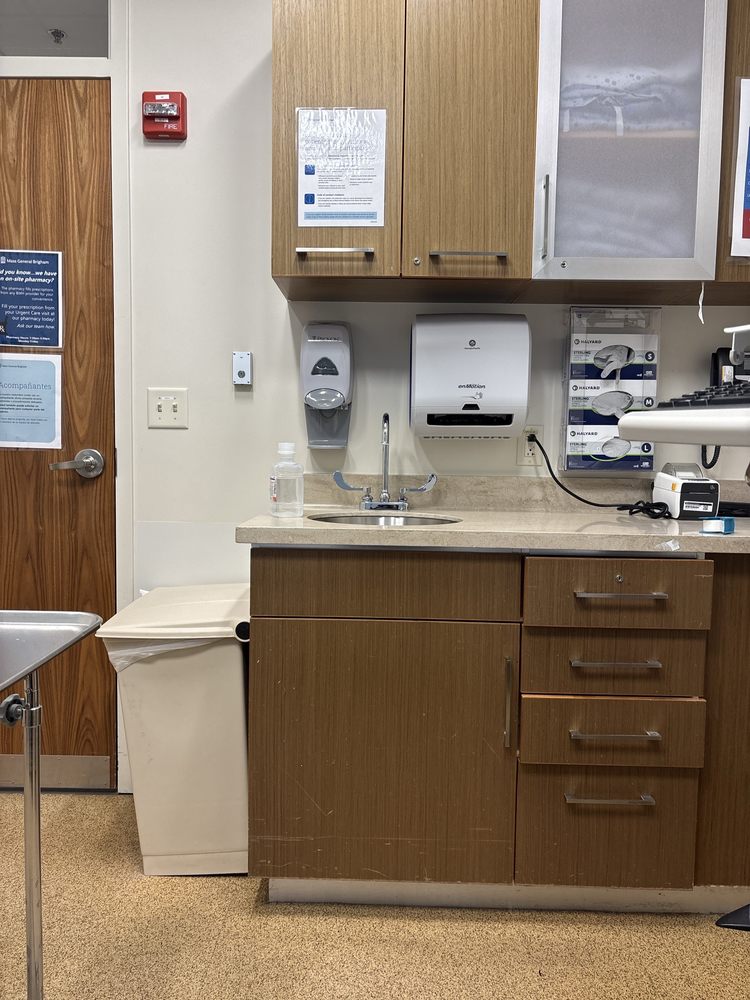 Brigham and Women's Hospital - patient advocate in Foxboro, MA