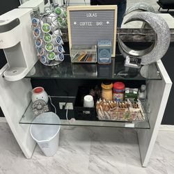 Lola Beauty Allure - Lola's coffee bar