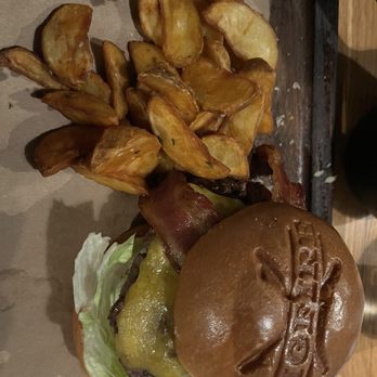 Bigfire - Bacon Cheeseburger - American Near Me - Orlando, Florida
