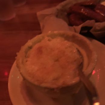 Skyway Bar & Grill - Barbeque Near Me - Zigzag, Oregon