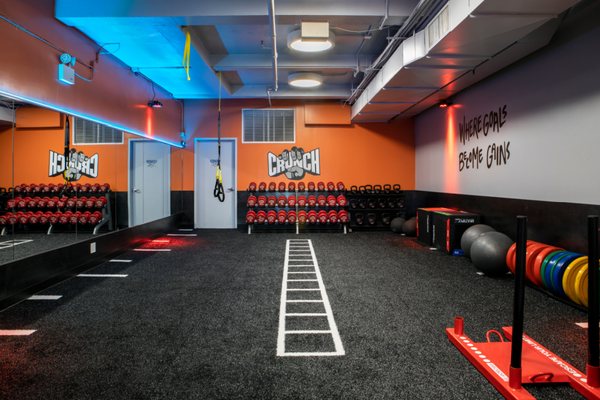 Crunch Fitness - 38th Street by null