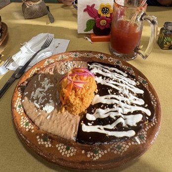 Rinconcito Oaxaqueño Restaurant - Cheese enchiladas de mole - Mexican Near Me - Bakersfield, California Rinconcito Oaxaqueño Restaurant - Cheese enchiladas de mole - Mexican Near Me - Bakersfield, California