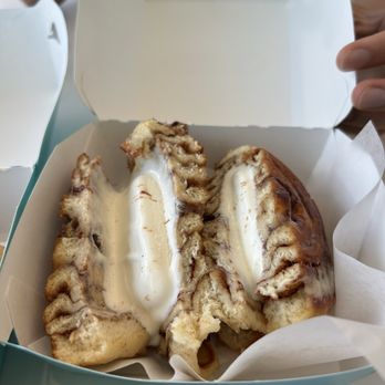 Cinnabon Swirl - Bakeries Near Me - Pasadena, California Cinnabon Swirl - Bakeries Near Me - Pasadena, California