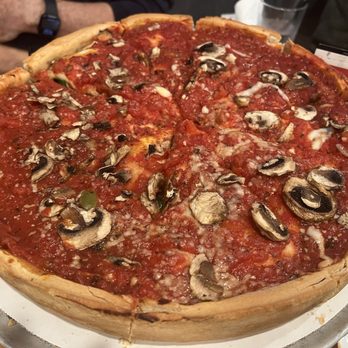Giordano's - Pizza Near Me - Rosemont, Illinois Giordano's - Pizza Near Me - Rosemont, Illinois