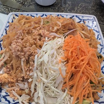 President Thai - Chicken pad Thai - Thai Near Me - Pasadena, California President Thai - Chicken pad Thai - Thai Near Me - Pasadena, California
