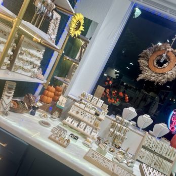 D’amore By Tanyag - Jewelry Near Me - Hollywood, Florida