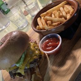 Xl burger with fries