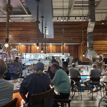 Hook & Barrel - Bar area - Seafood Near Me - Myrtle Beach, South Carolina