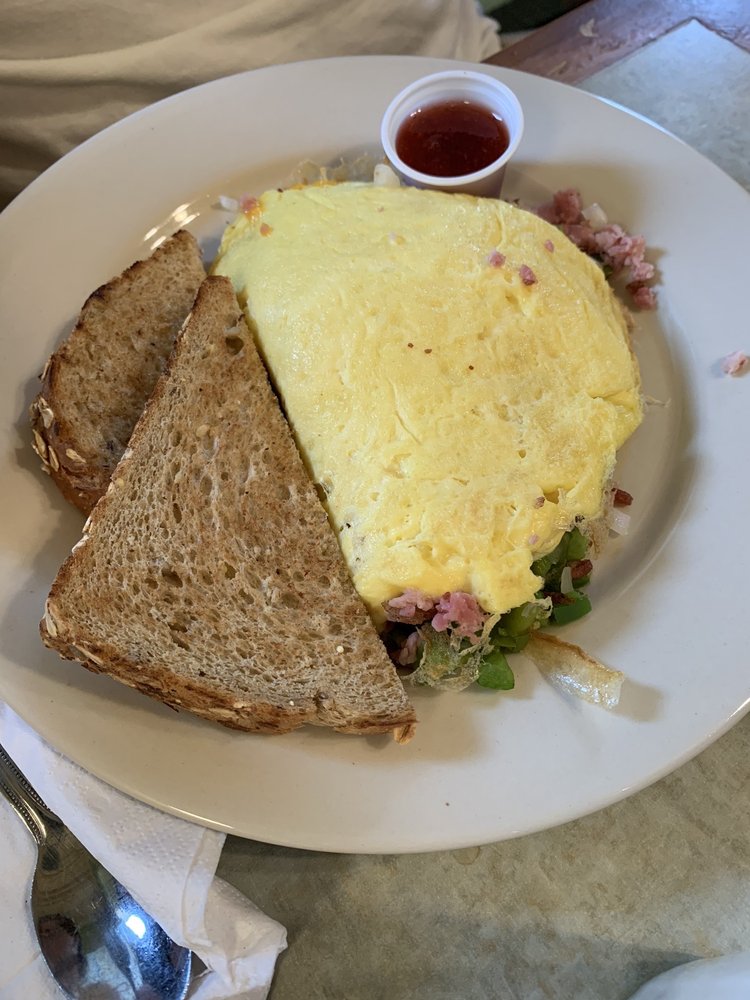 THE OMELETTE SHOPPE 218 Photos & 329 Reviews 124 Cass St, Traverse