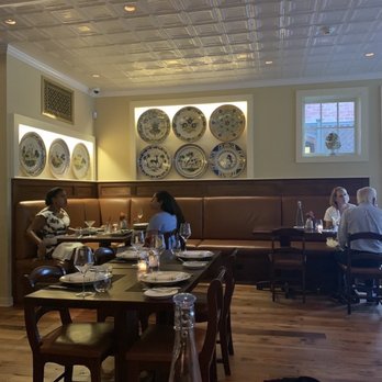 Arethusa al tavolo - Dining Room - New American Near Me - Bantam, Connecticut Arethusa al tavolo - Dining Room - New American Near Me - Bantam, Connecticut