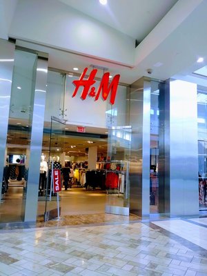 H&M by null