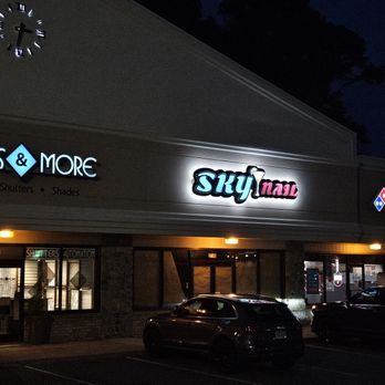Upward Signs - Halo lighting - Signmaking Near Me - Virginia Beach, Virginia Upward Signs - Halo lighting - Signmaking Near Me - Virginia Beach, Virginia