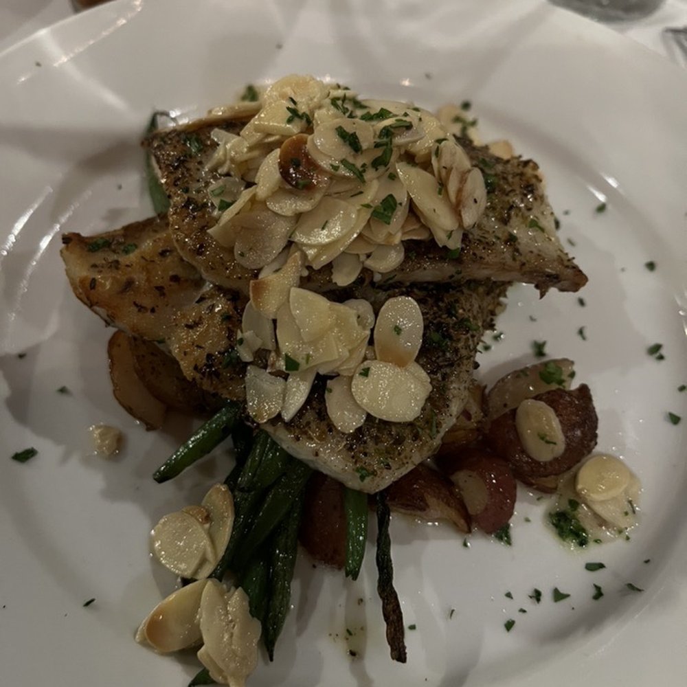 Cafe Lynn - Seafood Near Me - Mandeville, Louisiana