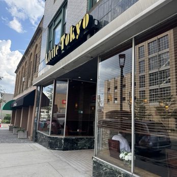 Little Tokyo - Sushi Bars Near Me - Pittsburgh, Pennsylvania