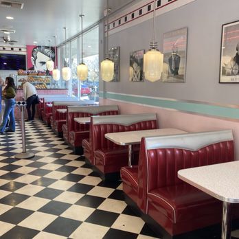 Rick's Dessert Diner - You can select a cozy booth of sit at an exposed bar or tables and chairs. - Desserts Near Me - Sacramento, California