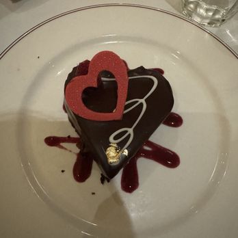 Left Bank Menlo Park - Raspberry chocolate cake - French Near Me - Menlo Park, California Left Bank Menlo Park - Raspberry chocolate cake - French Near Me - Menlo Park, California