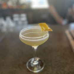 14 Mill Market - Bees Knees