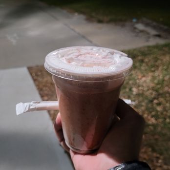Modern Love - Strawberry Swirl Shake - Vegan Near Me - Omaha, Nebraska Modern Love - Strawberry Swirl Shake - Vegan Near Me - Omaha, Nebraska
