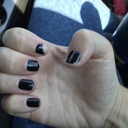 Q Nails & Spa