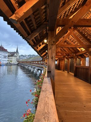 Chapel Bridge by null