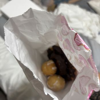Snowflake Donuts and Bakery - Old Fashion Cake Donut and extra donut holes - Bakeries Near Me Snowflake Donuts and Bakery - Old Fashion Cake Donut and extra donut holes - Bakeries Near Me