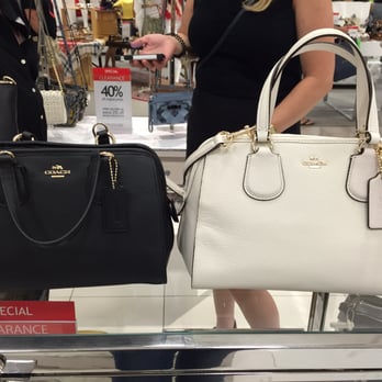 Macy's - Department Stores Near Me - Schaumburg, Illinois