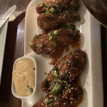 H2O Seafood & Sushi - Chicken wings - Seafood Near Me - Smithtown, New York H2O Seafood & Sushi - Chicken wings - Seafood Near Me - Smithtown, New York