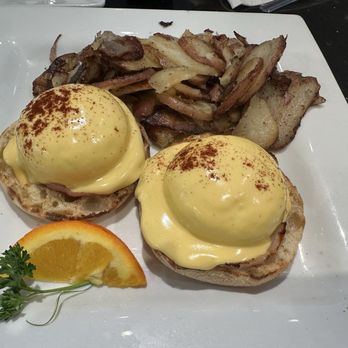 Keke's Breakfast Cafe - Eggs Benedict - Breakfast & Brunch Near Me - Kissimmee, Florida Keke's Breakfast Cafe - Eggs Benedict - Breakfast & Brunch Near Me - Kissimmee, Florida