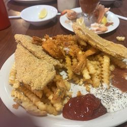 Baytown Seafood - Cargo 1 Catfish & 6 Shrimp