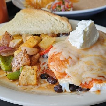 Chilaquiles Los Compadres - Huevos rancheros with poached egg - Breakfast & Brunch Near Me - Santa Rosa, California Chilaquiles Los Compadres - Huevos rancheros with poached egg - Breakfast & Brunch Near Me - Santa Rosa, California