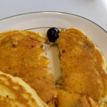 Diner On 55th - A whole blueberry! - Diners Near Me - Cleveland, Ohio