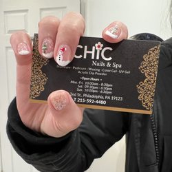Chic Nails & Spa - Christmas nails