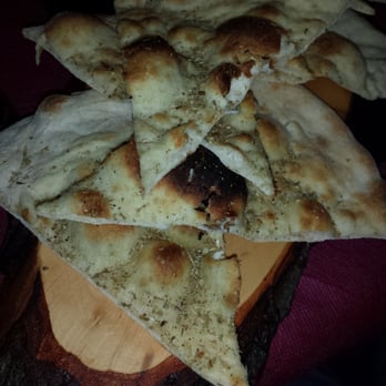 Bacco Felice - Schiacciata - crispy bread with olive oil and rosemary. Definitely worth 5€! - Seafood Near Me - Venezia, VE Bacco Felice - Schiacciata - crispy bread with olive oil and rosemary. Definitely worth 5€! - Seafood Near Me - Venezia, VE