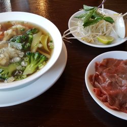 Honey Lemon Grill - Rare beef pho, beef on the side