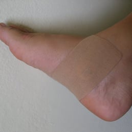 Complimentary Phiten Discs and Taping Complimentary Phiten Discs and Taping