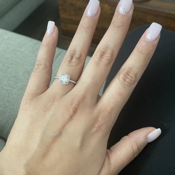Bellamy Nails - Engagement photo with gorgeous nails by Diane - Nail Salons Near Me - San Carlos, California Bellamy Nails - Engagement photo with gorgeous nails by Diane - Nail Salons Near Me - San Carlos, California