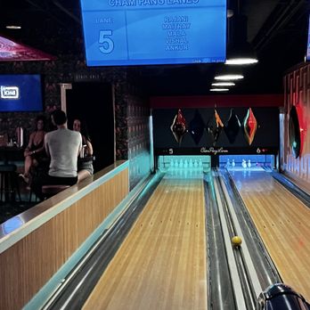 Châm Pang Lanes - Ten pin bowling - Chinese Near Me - Phoenix, Arizona