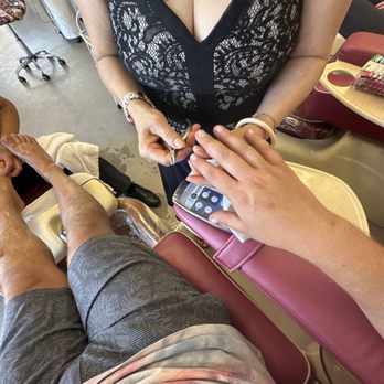 Topline Nails - Nail Salons Near Me - Lawndale, California