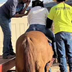 Robinson Ranch - Come on out and find out what the instructors whisper to beginner riders!