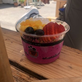Lanikai Juice - Pitaya bowl which was good but not out of this world - Juice Bars & Smoothies Near Me - Honolulu, Hawaii Lanikai Juice - Pitaya bowl which was good but not out of this world - Juice Bars & Smoothies Near Me - Honolulu, Hawaii