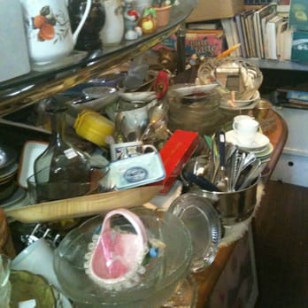 Anne's Secondhand Shop - Professional Services Near Me - Bulimba, QLD