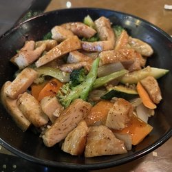 Tokyo Grill - "Chicken Hibachi" - Note the Sauce and the way the chicken is more strips.