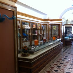 Pasticceria Pelosi - l'interno