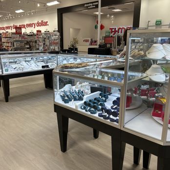 TJ Maxx - Jewelry - Children's Clothing Near Me - Manor, Texas