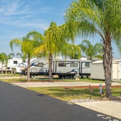 Blueberry Hill RV Community - RV sites and vacation rentals at Blueberry Hill.