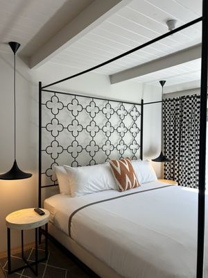 The Weekend, Palm Springs by null
